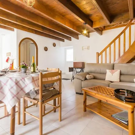 Maison Renovee Typique, Calme, Proche Mer, 2 Cours Fermees, Cheminee Et Equipements Pour Enfants. - Fr-1-306-836 * Piriac-sur-Mer